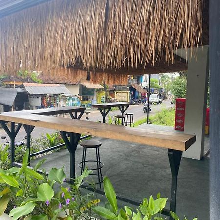 Paca'S Reggae Bar & Hostel Ambat Екстериор снимка
