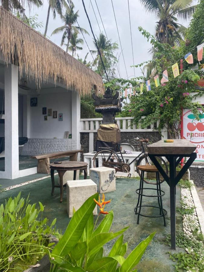 Paca'S Reggae Bar & Hostel Ambat Екстериор снимка