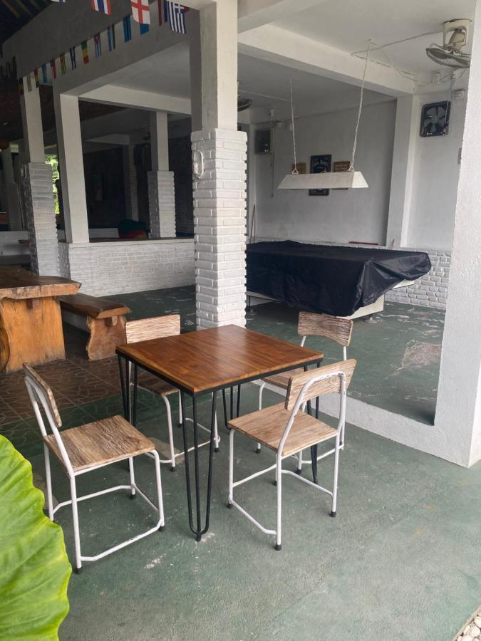 Paca'S Reggae Bar & Hostel Ambat Екстериор снимка